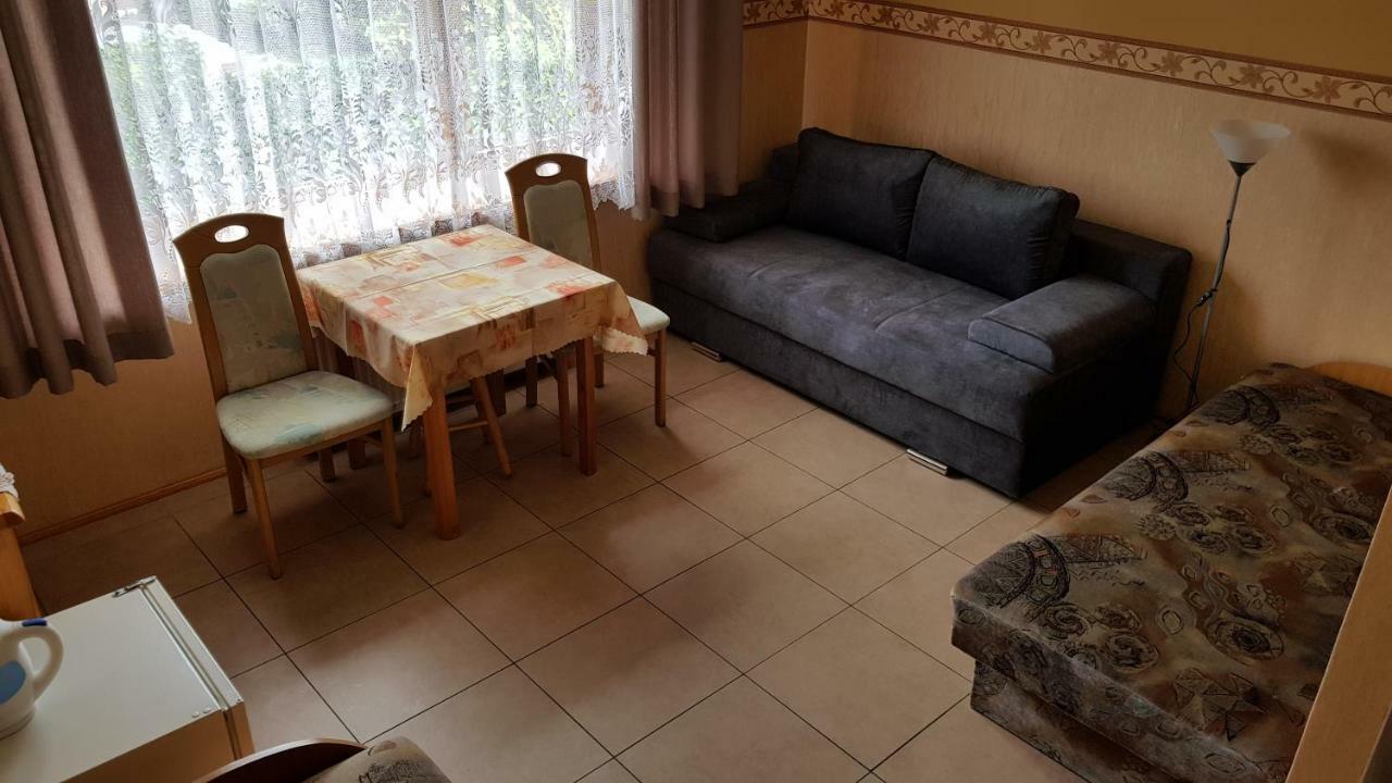 Pokoje Goscinne Asia Łeba Kültér fotó